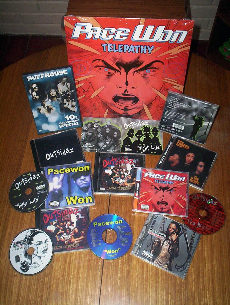 DaLastOnDaList's tweet photo. History, Part1 #OutzBack @Pacewon @AzIzzOutsidaz @TyreeSmithRSC @DUdaoutsidaz @therealrahdigga @DENZ1BEATS @team_won http://t.co/UTtdszw1P3