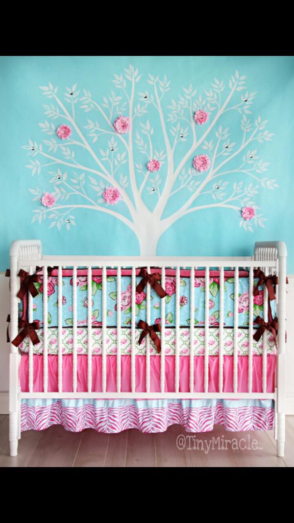 [[Nudges <a href="/KillingBeaute/">Mᴀɢɢɪᴇ Gʀᴇᴇɴᴇ</a> with one of my tiny little developing feet, Wanting this for when I finally come out]]