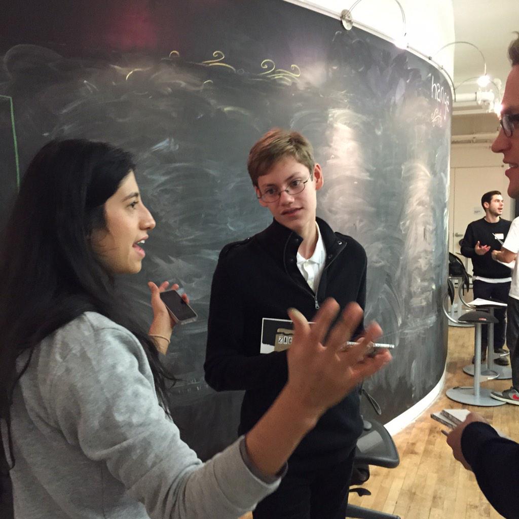 SEBootCamp's tweet image. The fabulous @mafepete facilitates a design session w Zac from @Avenues_org with ProPartner @RaakaChocolate.