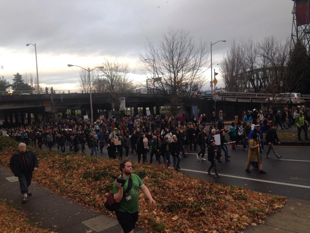 michaelbivins44's tweet photo. @GlobalRevLive Protest heading westbound on SW Jefferson. Leaving Naito. Protest is huge. #Portland #FergusonPDX http://t.co/ZZaG54k3XR