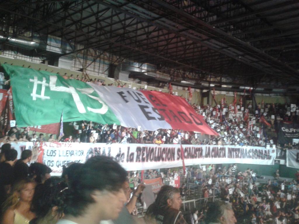 Desde #Argentina PTS, hoy miles corearon #FueElEstado #YaMeCanse2 #YaSuperenlo #NiUnPesoAlTeleton #6DMx D#Ayotzinapa