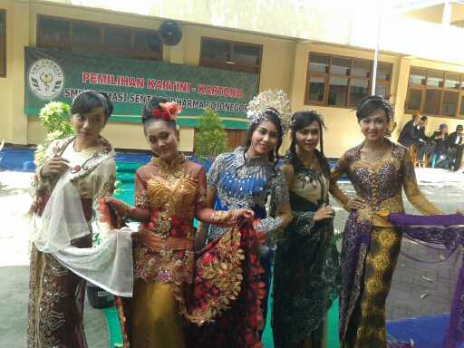 iis ti ayu tweet media