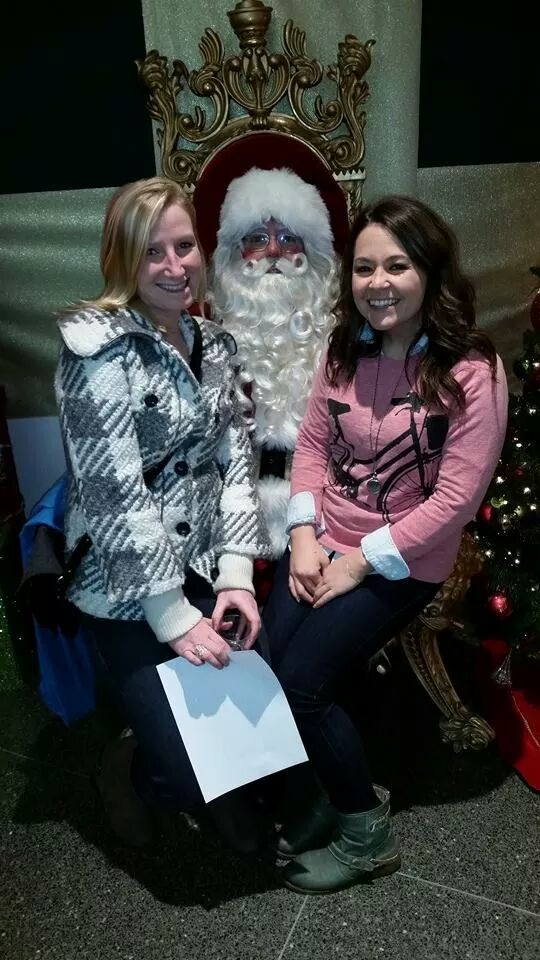 MarisaMagnatta's tweet photo. Fought rain and long lines for cheese, sweet snacks, drinks & Santa... our kinda Saturday! @DiBrunoBros #CheeseCrawl http://t.co/bcikhc897n