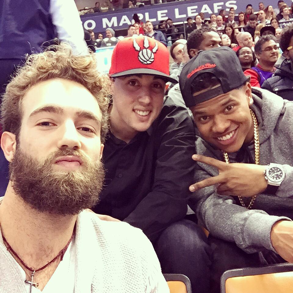 B4Ny1ObCYAE41tW.jpg:large