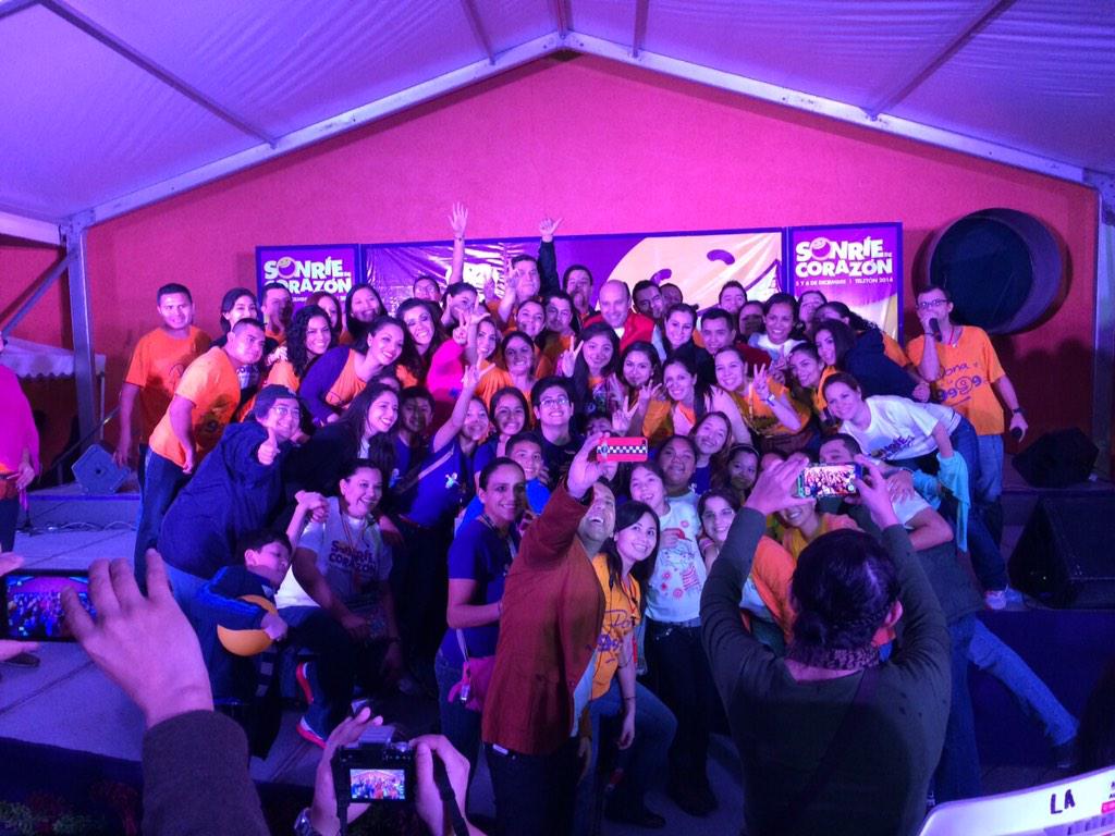 LuisFerViejo's tweet photo. #SonriedeCorazon todo el equipo de @CRITTamaulipas apoyando @TeletonMexico #YoSiCreoEnTeleton #YoYaDoneAlTeleton http://t.co/YAcsrcKufA
