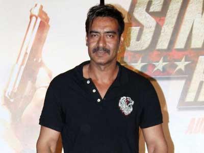 news24tvchannel's tweet photo. I will have new look in ... - http://t.co/RM21PAWhaU #Action_Drama #Action_Jackson #Ajay_Devgn #Bollywood http://t.co/45ciNakNlh
