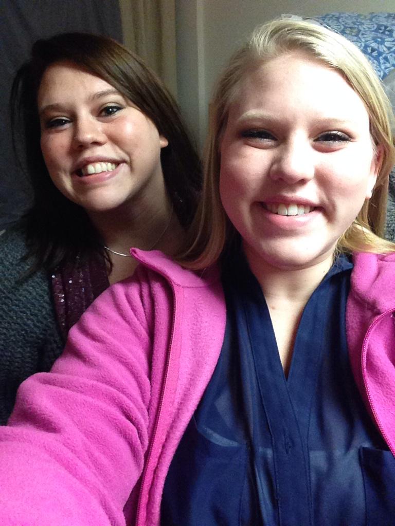 sjay2337's tweet photo. We so excited!! #HartAtKSU #noshewasntready #deerbra #helpmehelpmeee http://t.co/9HIZuFc8vk