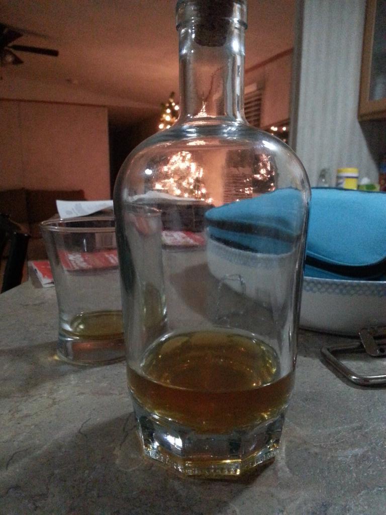 jmrp1977's tweet photo. This is what happens on Saturday night. Thanks boss!! http://t.co/tYVub82WyD
