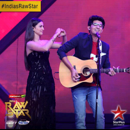 IDarshanrvl's tweet photo. He earned this young heart of fans by his sweet smile and mesmerizing voice #IRSmemories this is my fav what's urs... http://t.co/enSlKDVSOc
