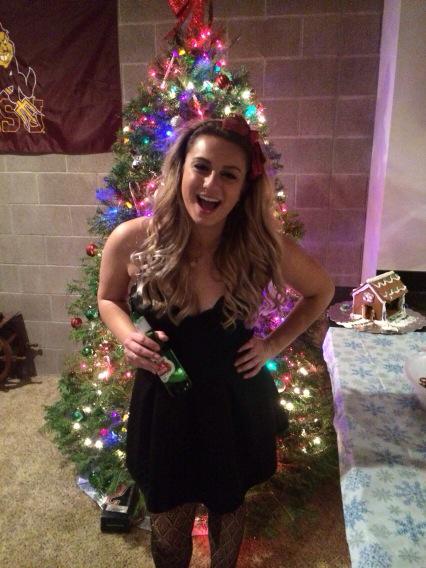 PNosal's tweet photo. 2 years ago in the homeless alley by the jent I said "hey I want to be your boyfriend" #samebow #cupcake http://t.co/guuriBuQ0c