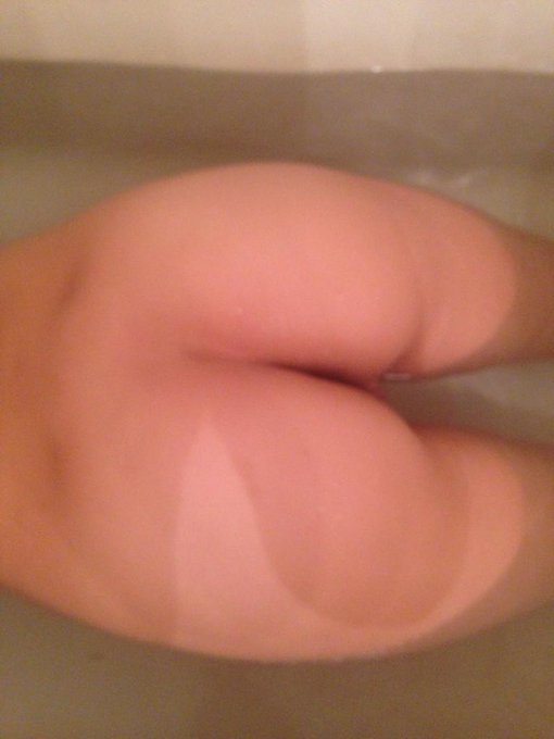Its been awhile...so #tits #wethair #bathtubselfies #bathtub #butt #ass http://t.co/abMboZljWM<a href="/tag/tits"class="tags">#tits</a><a href="/tag/wethair"class="tags">#wethair</a><a href="/tag/bathtubselfies"class="tags">#bathtubselfies</a><a href="/tag/butt"class="tags"><span>#butt</span></a><a href="/tag/bathtub"class="tags"><span>#bathtub</span></a><a href="/tag/ass"class="tags"><span>#ass</span></a>
