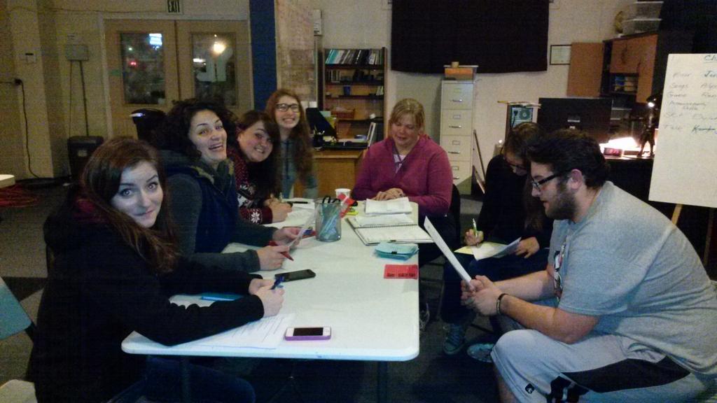 AlbanyYoungLife's tweet photo. Long before club happens leaders plan how to help teens feel welcome, and put together an epic night #YLleaders http://t.co/p4U2BFEKF2