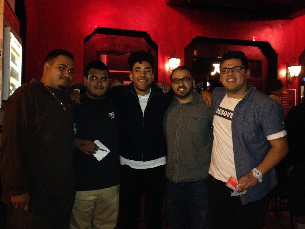 JJ8051's tweet photo. More photos from a great show Kyle was spitting fire @SuperDuperKyle @Joseph_Torres25 #VelvetJones #TurntUp http://t.co/gtVfV4mO4w