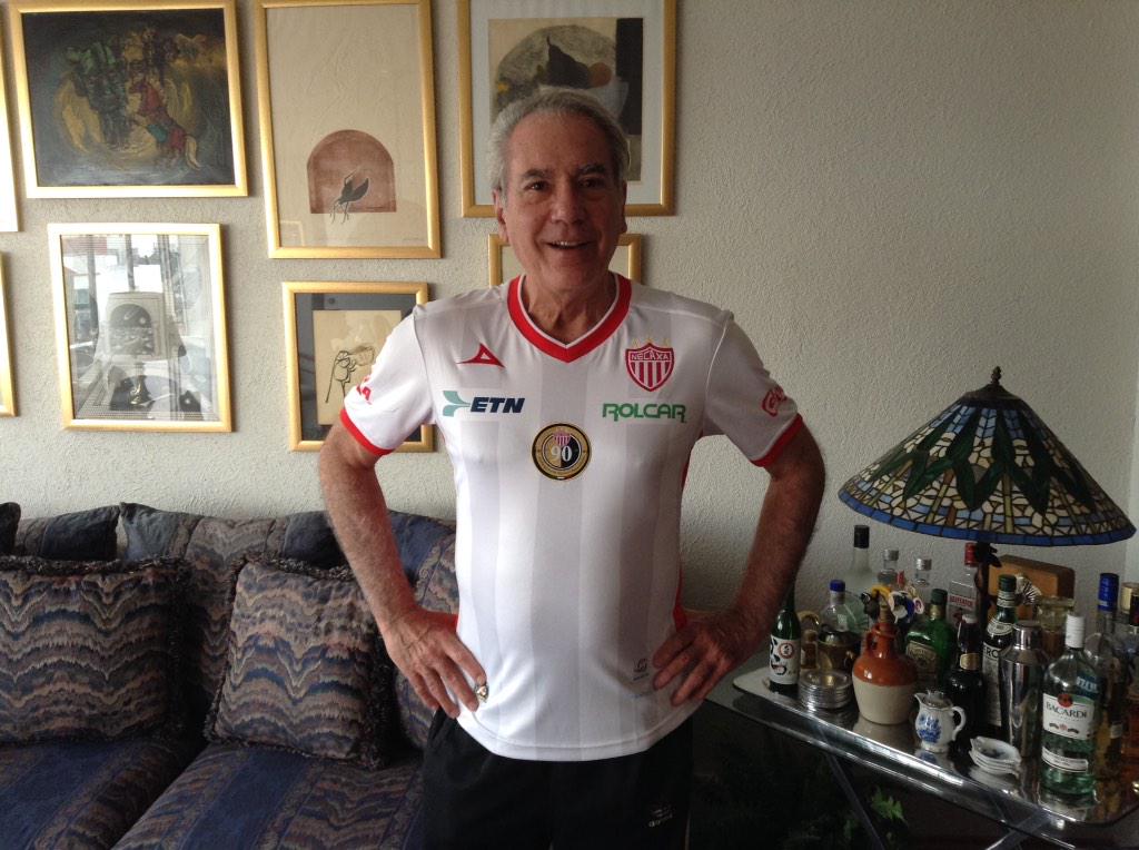 ottosirgo's tweet photo. @ClubNecaxa Felicidades a la Directiva,Cuerpo Tecnico y JUGADORES! Alma,Corazon y Huevos... Felicidades Campeones! http://t.co/OcOpQ0GU1h