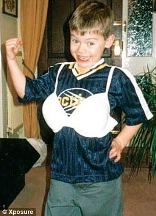 You are such a cutie when you were little <a href="/hxmburgers/">harry styles</a>