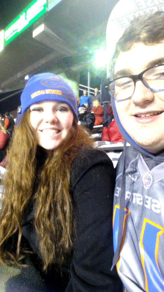 bigdumfatidiot's tweet photo. Boise State game with my girl β€ #BleedBlue #BoiseState #FiestaBound #MountainWestChamionship http://t.co/tMJdBQFuB0