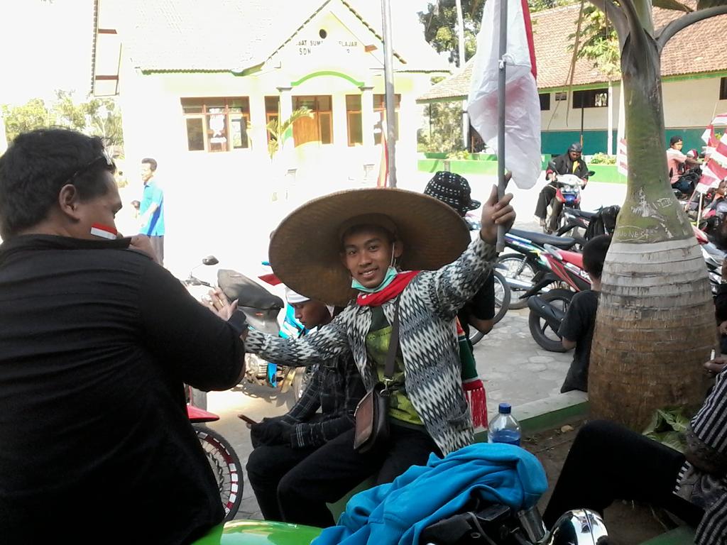 triwidodo89's tweet photo. @netmediatama Indonesia jaya#miliuner_1 http://t.co/SHIx7vEqy3