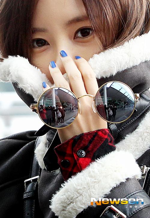 whyilovehyomin's tweet photo. @b89530 Runaway ModeL??i CAN'T believe U can look CooL+Cute at the #same_time haha..U look #tired but still have #Fun http://t.co/4Zd384ankt