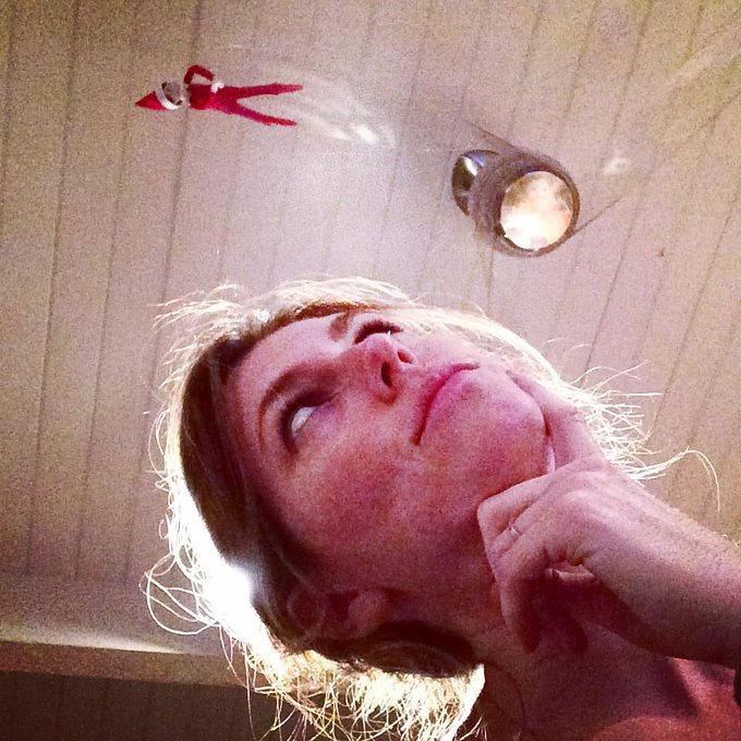 *Love is in the air tonight. *fear http://t.co/B7dmDSL9db<a href="/tag/seanmikel"class="tags"><span>#seanmikel</span></a>