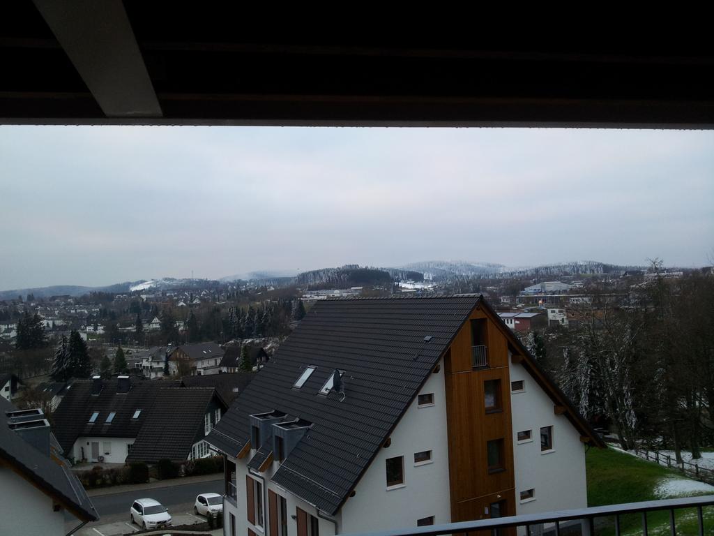 theajansen1's tweet photo. Goedemorgen! Eindelijk weer uitzicht van uit ons appartement A5  http://t.co/uea8lWWRys http://t.co/i01mzBj9Lv