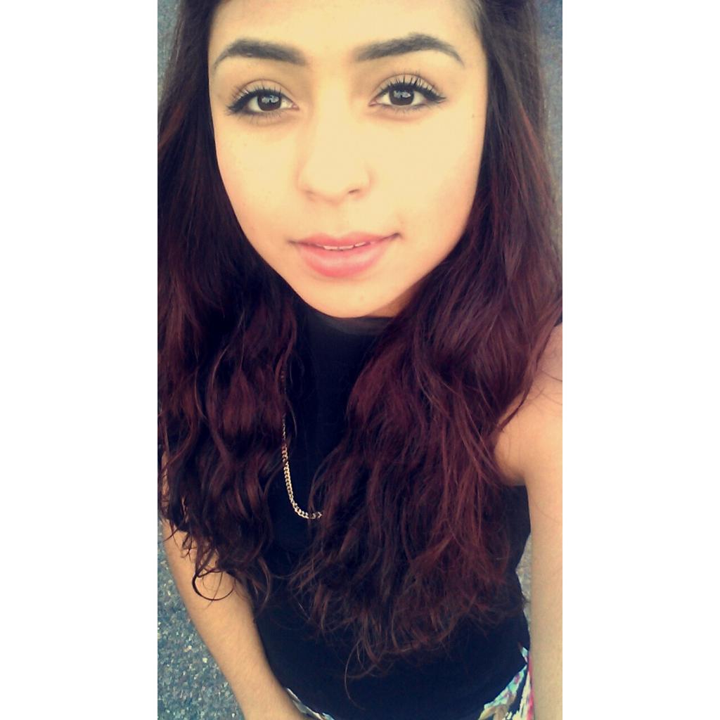 queen stephanie on Twitter: "😉😘 http://t.co/USk48sq0IJ"