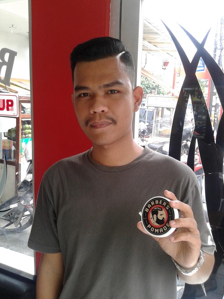 Hair cut at voolcut with barbers pomade,thanks <a href="/jhoe_SOG/">Jhoe</a> for coming :)