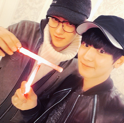 real_pcyy's tweet photo. TVXQ 콘서트!! 화이팅!!😍 http://t.co/aD9SyDw5WX
