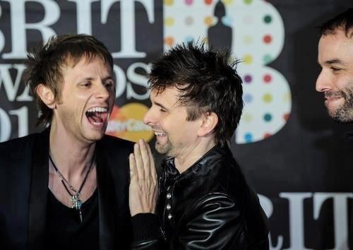  And a Happy Birthday to our favourite drummer ! 