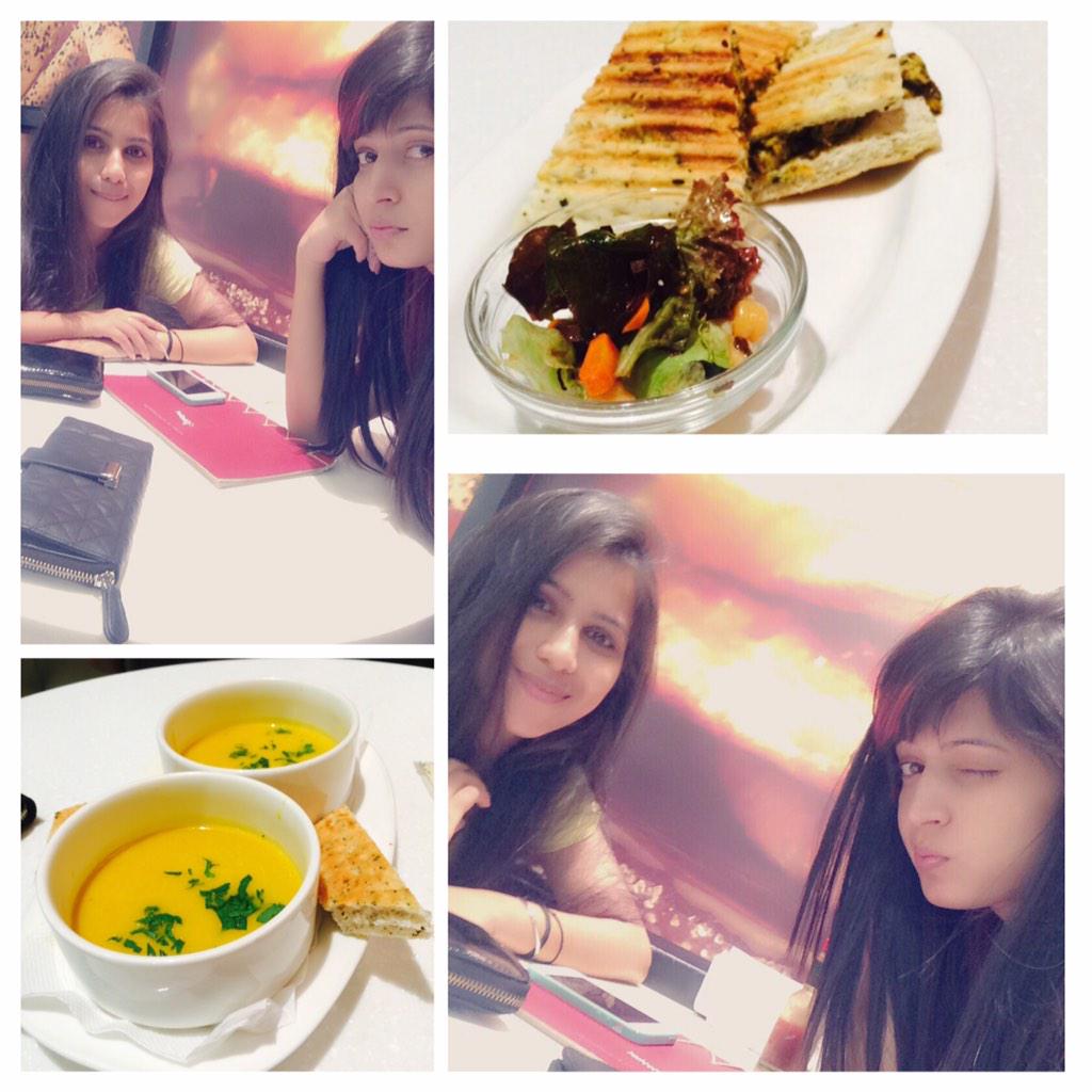 VeebhaAnand's tweet photo. Sunday special !! 😋😋 @angelcharlie8 http://t.co/o1HWqZ67Q0