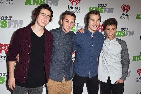 UpgradeCameron's tweet photo. Cameron Dallas no KIIS FM’s Jingle Ball 2014, dia 05/12 em Los Angeles, California. #2 http://t.co/MhfAdDYbXe