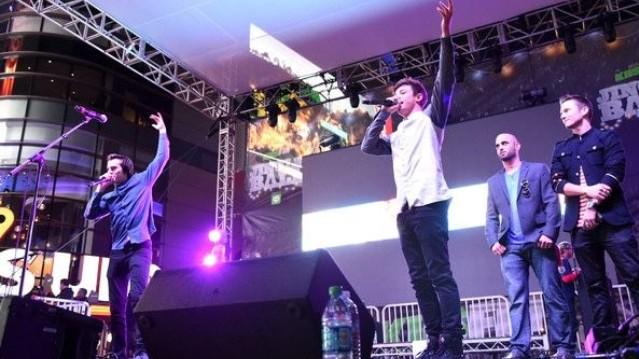 UpgradeCameron's tweet photo. Cameron Dallas no KIIS FM’s Jingle Ball 2014, dia 05/12 em Los Angeles, California. #3 http://t.co/opiLBTciQE