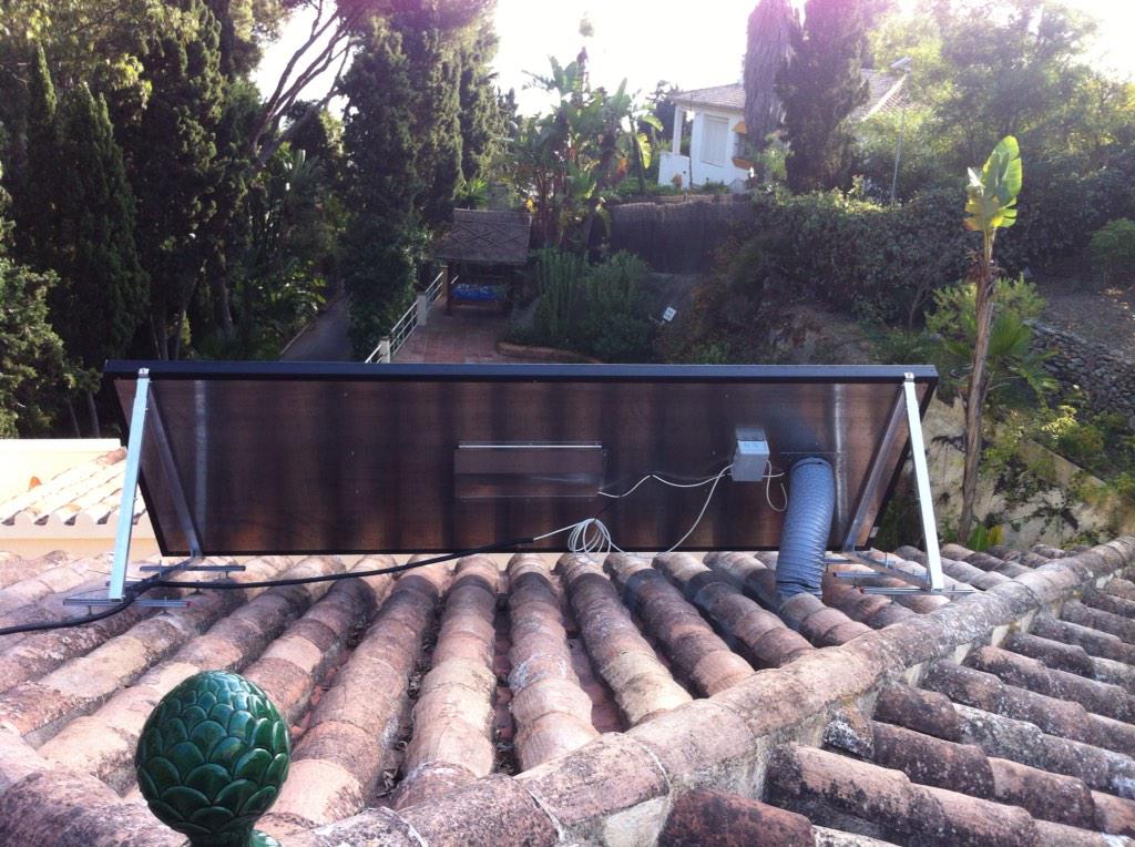 aislasinobra's tweet photo. imágenes del sistema ventilación #solarventi con aporte de calor pasivo totalmente ecologico 0 consumo #Aislasinobra http://t.co/MEkLki01X6