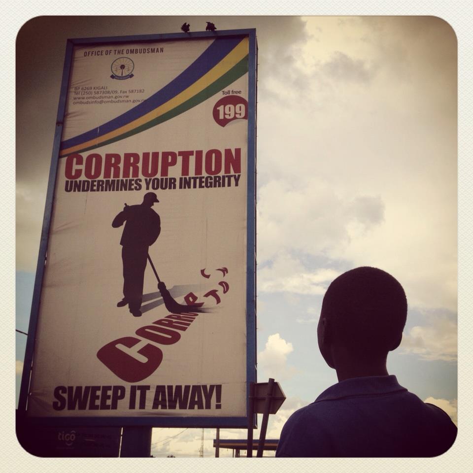 UNDP's tweet image. Speak out against corruption. Use #breakthechain ahead of 9 Dec to spread the word: anticorruptionday.org @UNODC