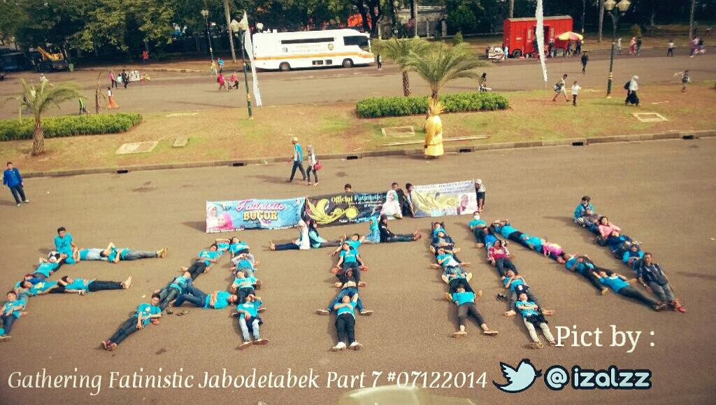 Kompak bget !:) Cc <a href="/FatinSL/">Fatin Shidqia Lubis</a> <a href="/Fatinistic/">Fatinistic OFFICIAL</a> <a href="/izalzz/">Muhammad Faizal B.</a>