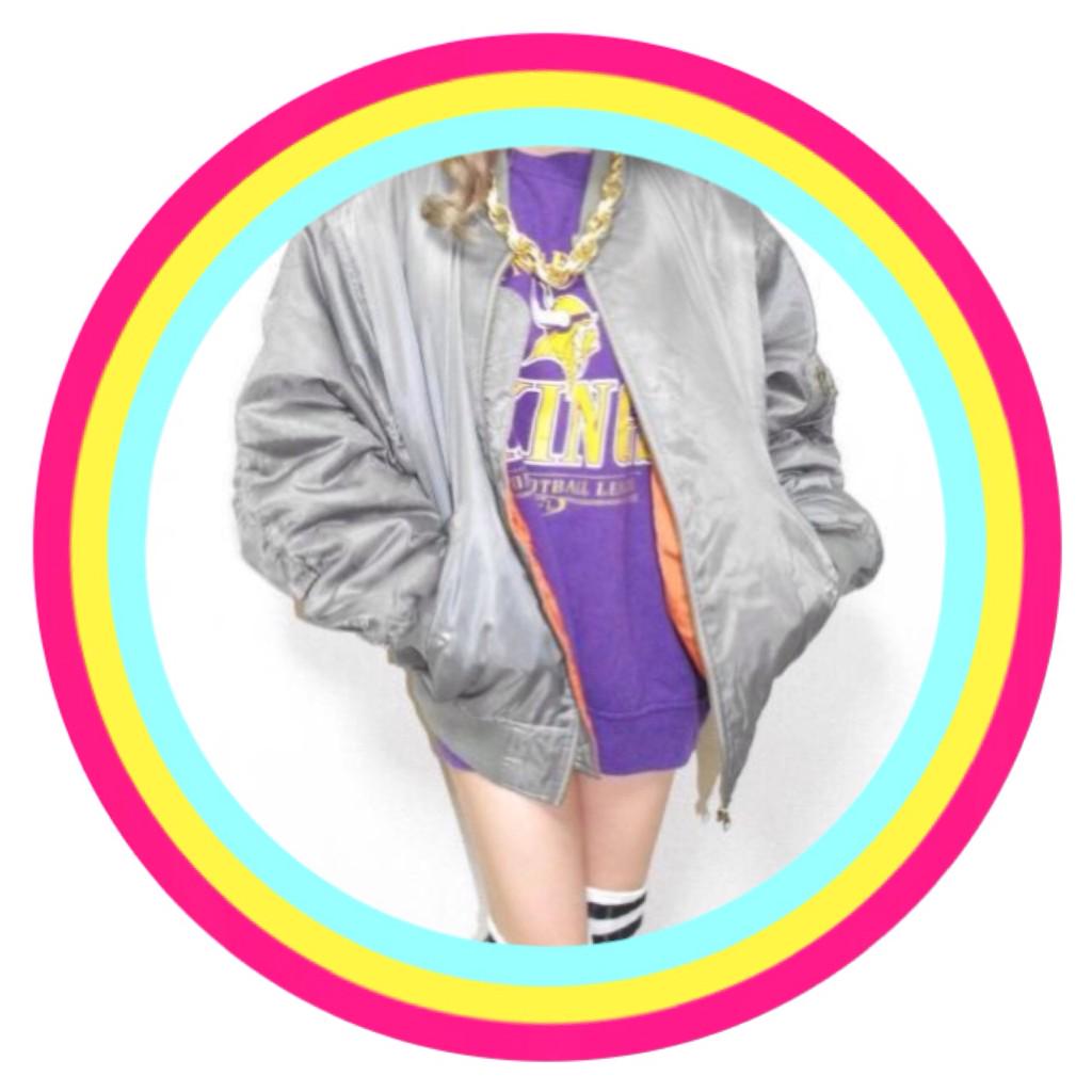 CMchimmm's tweet photo. １枚目はうちの普段の感じで

２枚目からは着てみたい感じの服 👗💄💞

なんかウチが普通に選ぶと

いっつもディズニーのスウェットとか

に走ってしまう  ( 笑 )

女の子っぽいやつも着てみたい 💭💭 http://t.co/zKP6GRI1gy