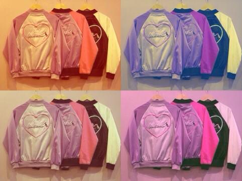 CMchimmm's tweet photo. １枚目はうちの普段の感じで

２枚目からは着てみたい感じの服 👗💄💞

なんかウチが普通に選ぶと

いっつもディズニーのスウェットとか

に走ってしまう  ( 笑 )

女の子っぽいやつも着てみたい 💭💭 http://t.co/zKP6GRI1gy