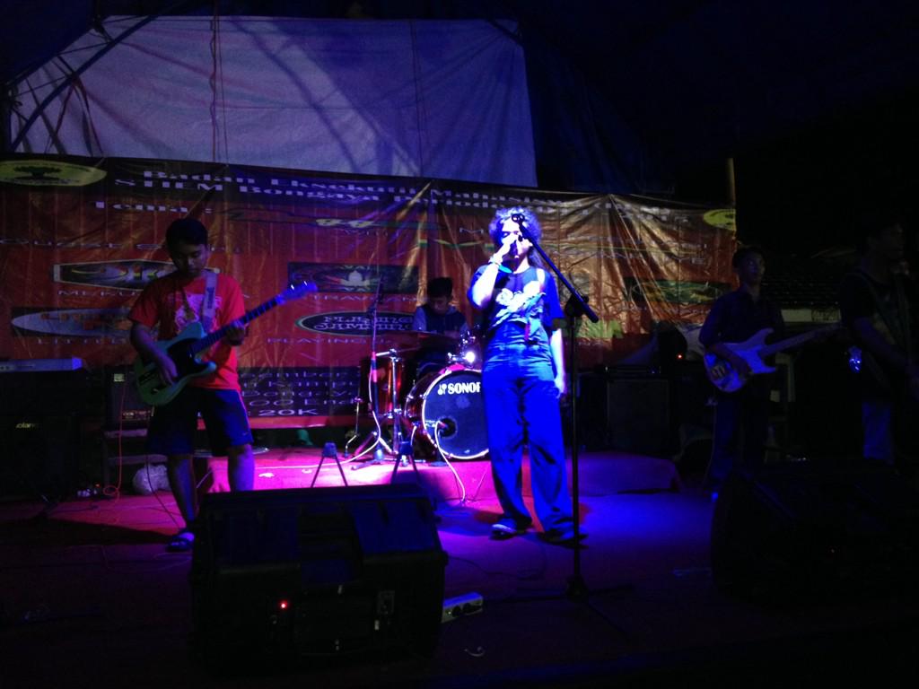 Band perform pertama #reggaemusicprestasi