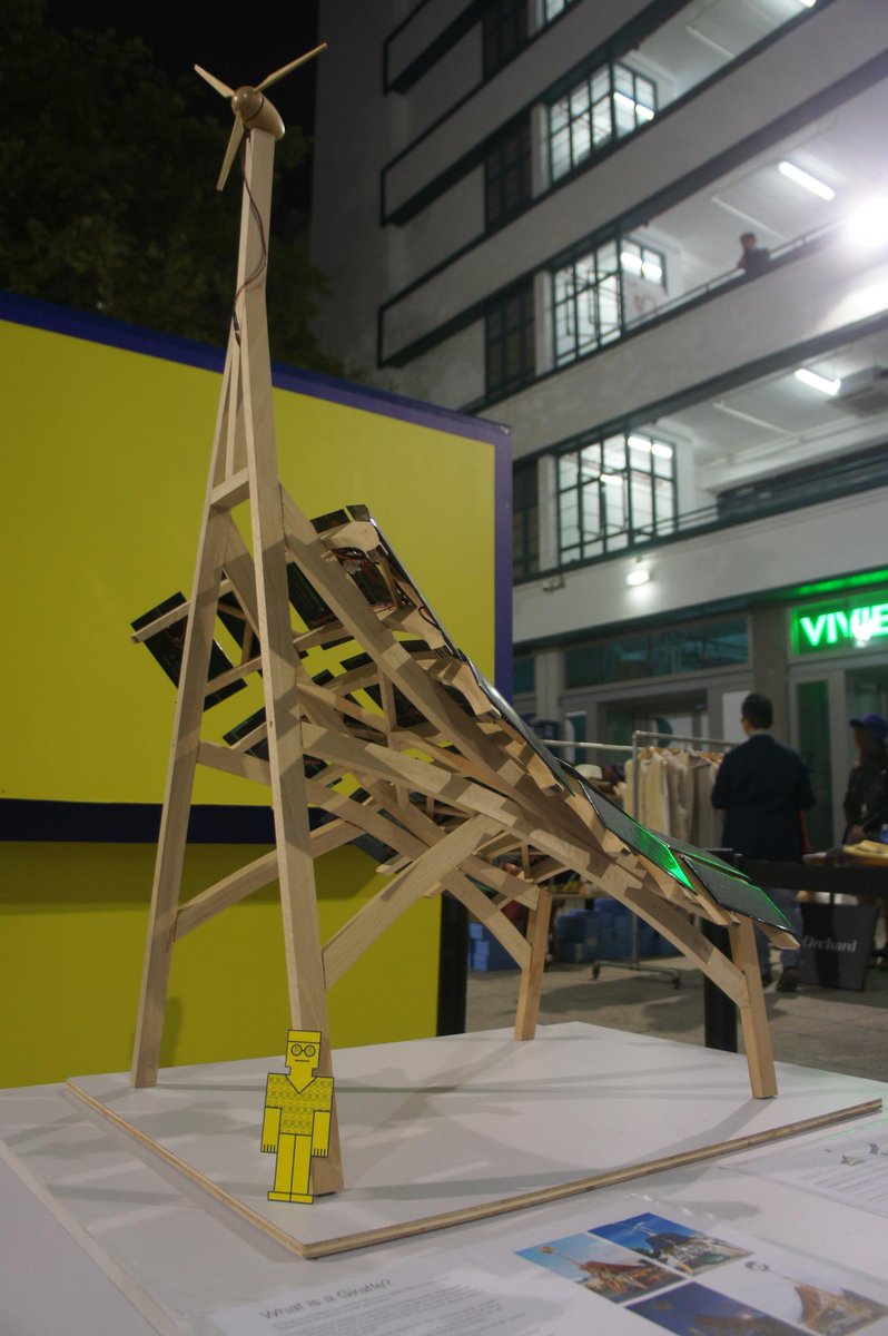 Can you feel the power?! #InnoVentum’s #SolarGiraffe is a power station that charges up electric vehicles!