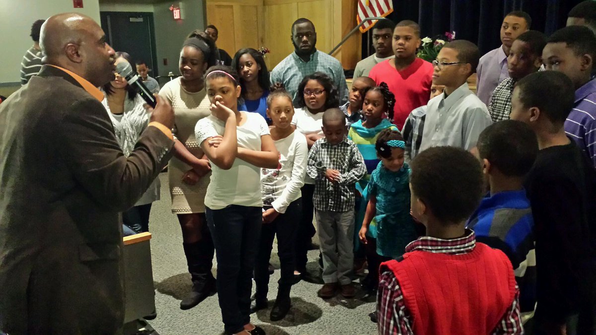 mannbruce's tweet image. #LGWC DE Pastor Broughton ministering to the youth. @TheCathedralNJ @Bishop_Hilliard @PastorDanielle