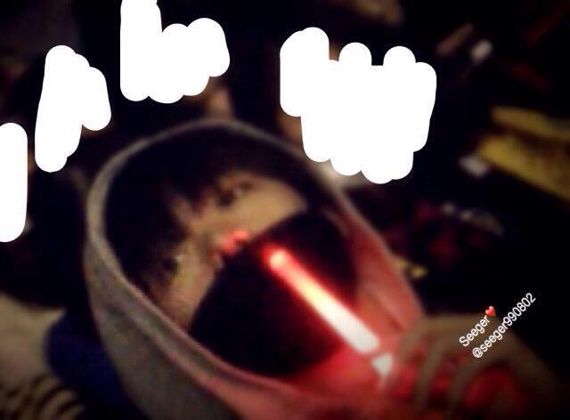 SMe_Yuta95's tweet photo. Yutalent_th: [FANTAKEN] 141207 ยูตะที่คอนเสิร์ตรุ่นพี่ดงบังชินกิ วันนี้ค่ะ*~* #YUTA #SMROOKIES #SR14B cr:seeger990802 http://t.co/9UpVj4ULFH