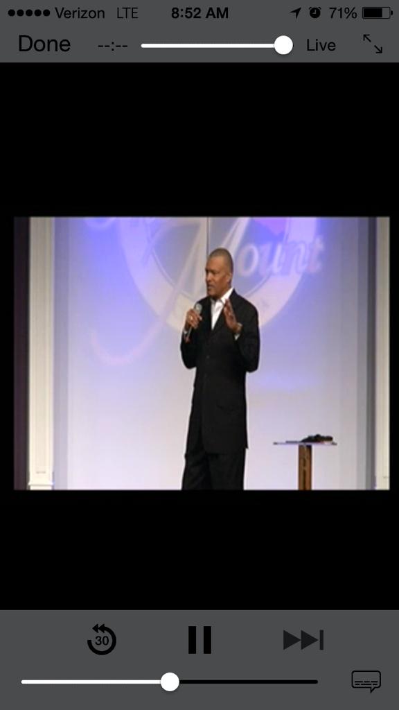 laughtherapist's tweet image. I'm about to get kicked out the Airport getting loud with @TheMountBishop I'm about to get my Mack on #LearnUs