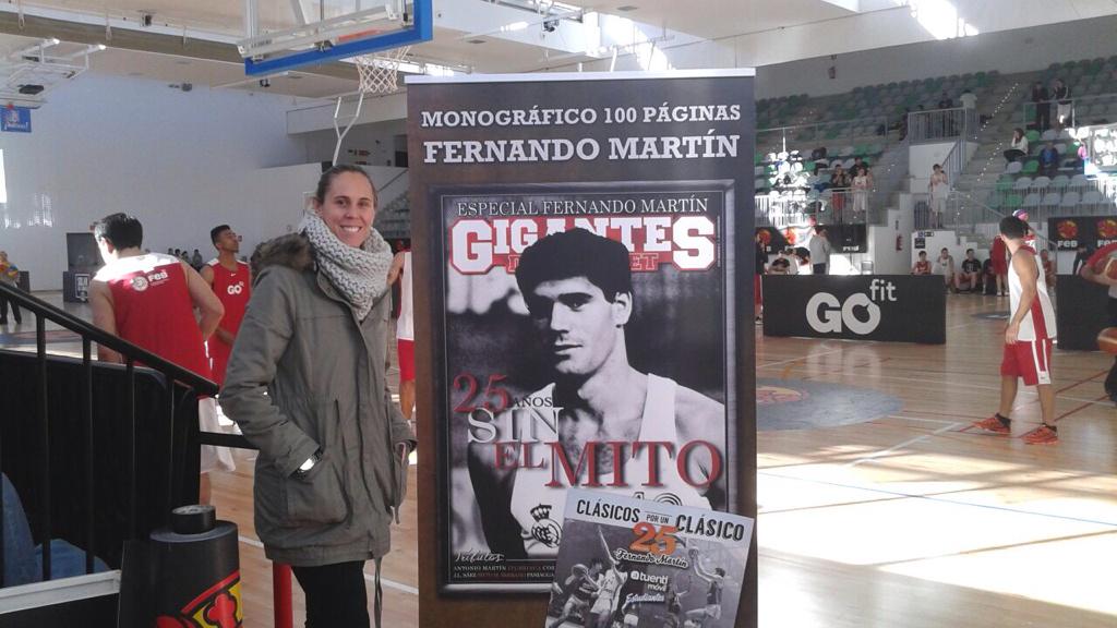 GIGANTESbasket's tweet photo. Amaya Valdemoro, apoyando el Torneo 3x3 GoFit Vallehermoso, en Madrid #3x3FebGoFit #EternoFernandoMartín http://t.co/NgyQ6l9YHa