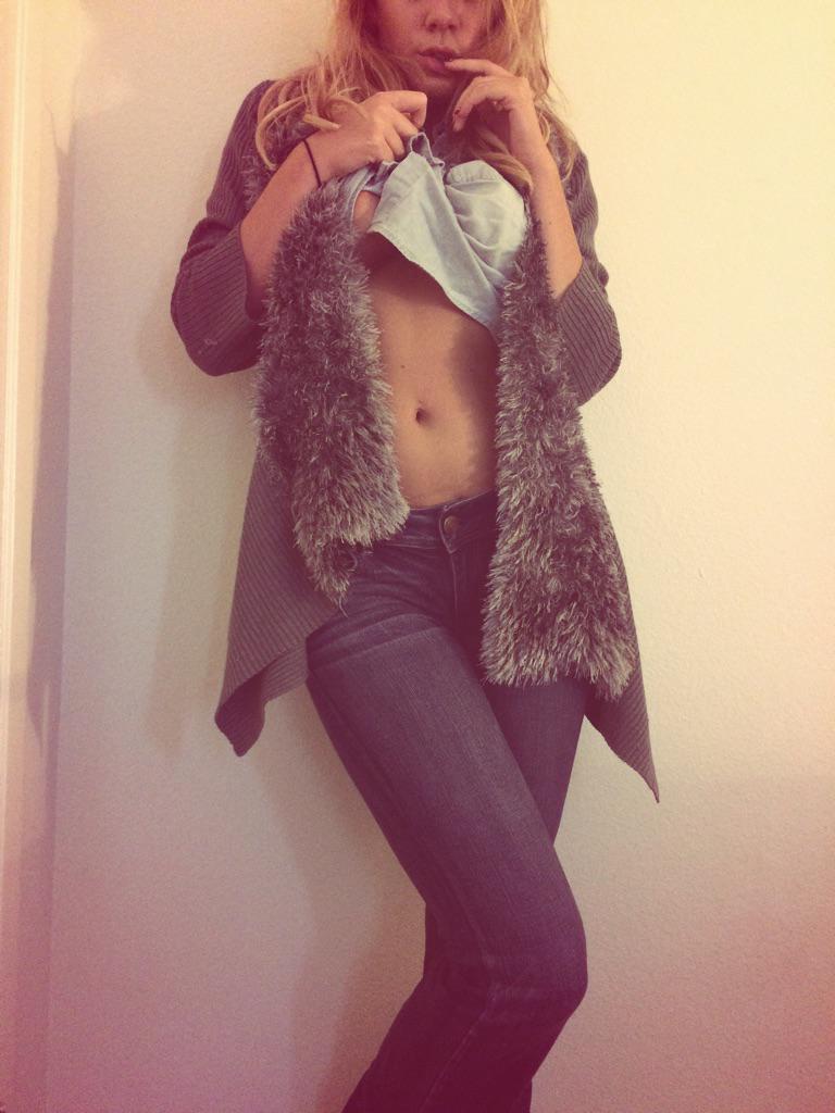 Noeline_2's tweet image. @AlexXxisAdams @FlyAwayWithMe00 @DPxxx gorgeous. Love you