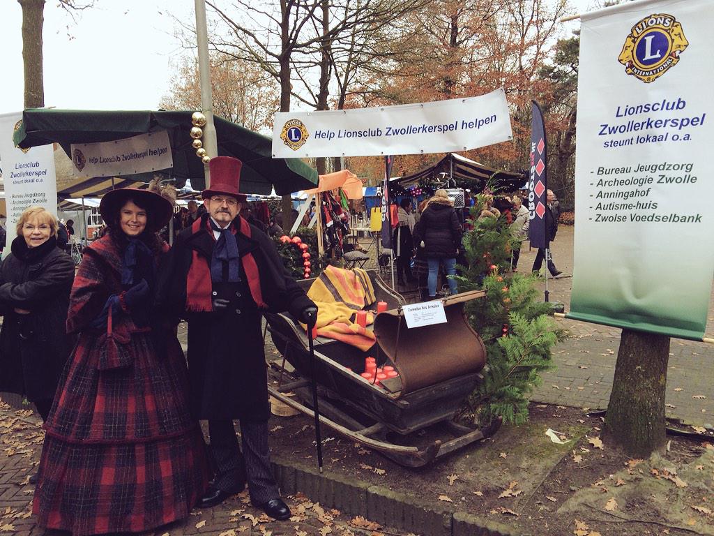 sterncatering's tweet photo. Samen met @LionsClubNederl #Zwollerkerspel op de gezellige kerstmarkt bij de @Agnietenberg #GoedDoel #Lions http://t.co/ddicnyfQbQ