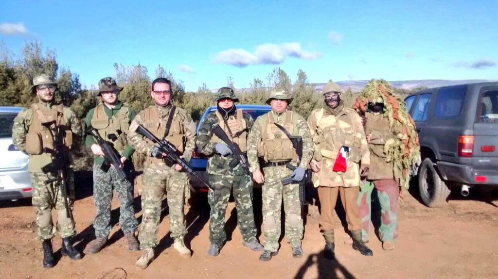 DivAlhambra's tweet photo. Magnífica mañana de #Airsoft #Domingo con #6Comando en La Peza #DivisionAlhambra http://t.co/E42CwX5U8o