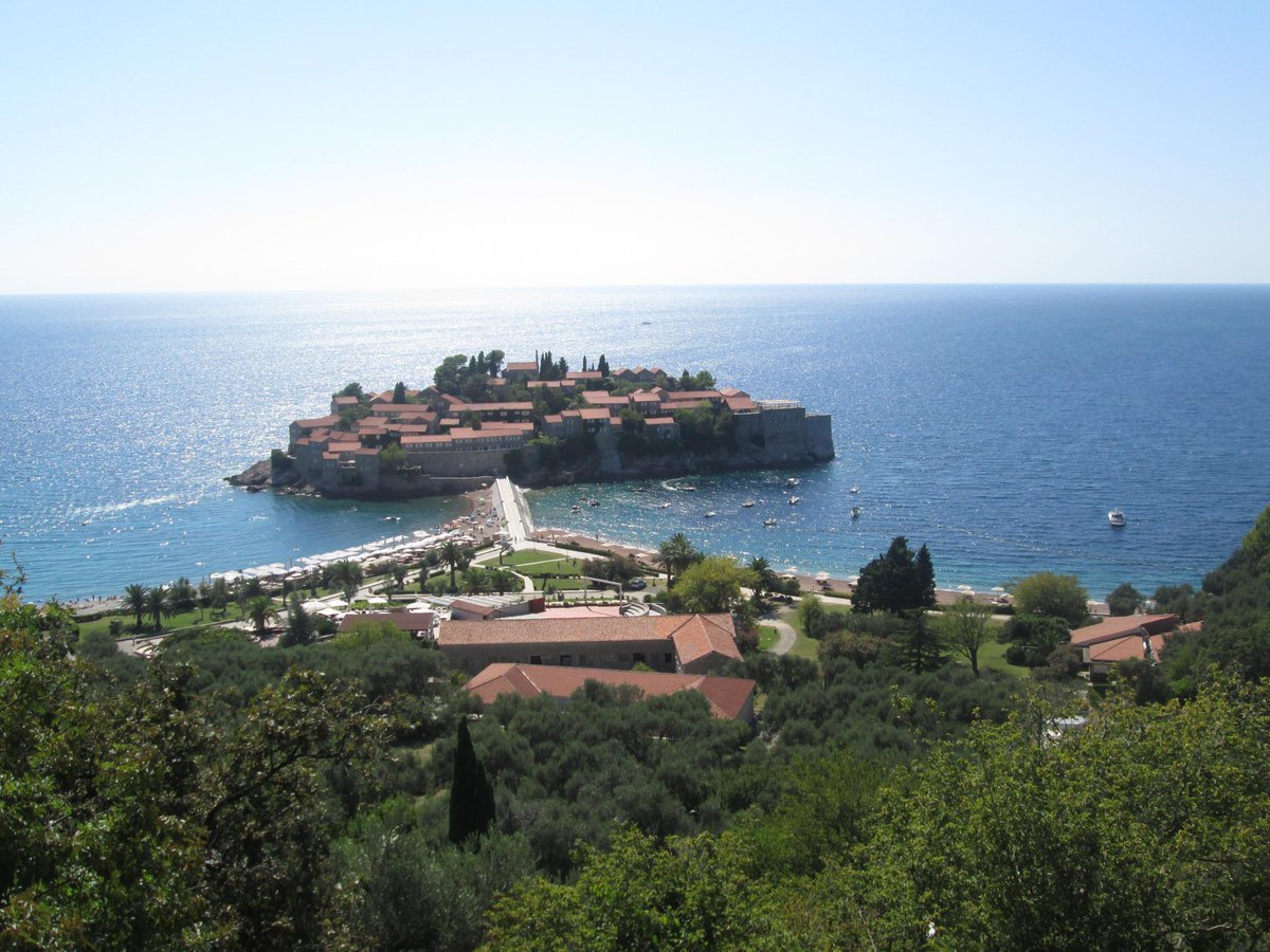 Chernogoriadom's tweet image. #купитьквартирууморя, #купитьдомуморя, #жильевчерногории, 8-965-061-0832, chernogoriadom.ru