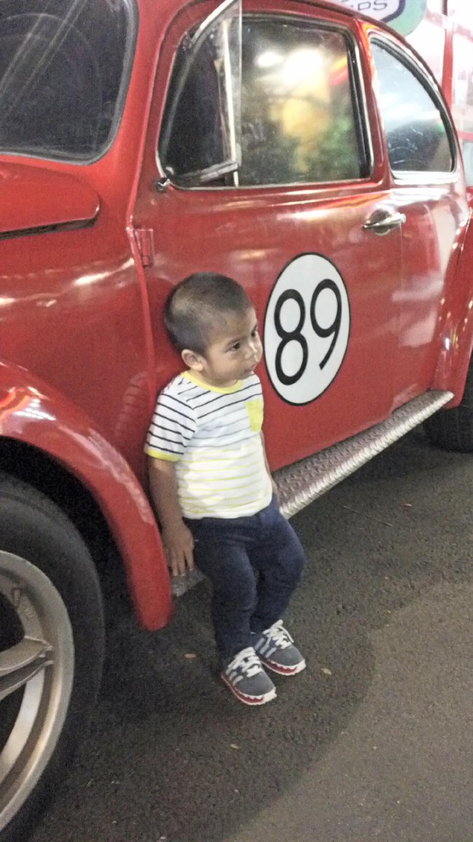 daneshathaa's tweet photo. At. Summarecon Digital Center "Jakarta Food Truck Festival 2014" http://t.co/scJ0MxkSa5