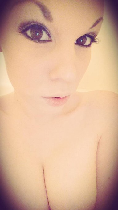 Was taking some pics the other night. New #streamate profile pic maybe? http://t.co/aSdMYyPqgQ<a href="/tag/streamate"class="tags">#streamate</a>