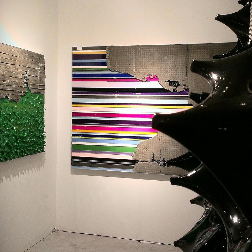 ConstanceNBC6's tweet image. My hubby's work currently at @CONTEXTArtMiami at booth E75 . @Troystudio #ContextArtMiami #TroySimmons #ArtMiami