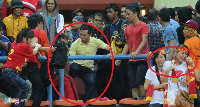 Media Vietnam memberitakan tentang penyerangan oknum fans Malaysia terhadap fans Vietnam selepas laga di Shah Alam.